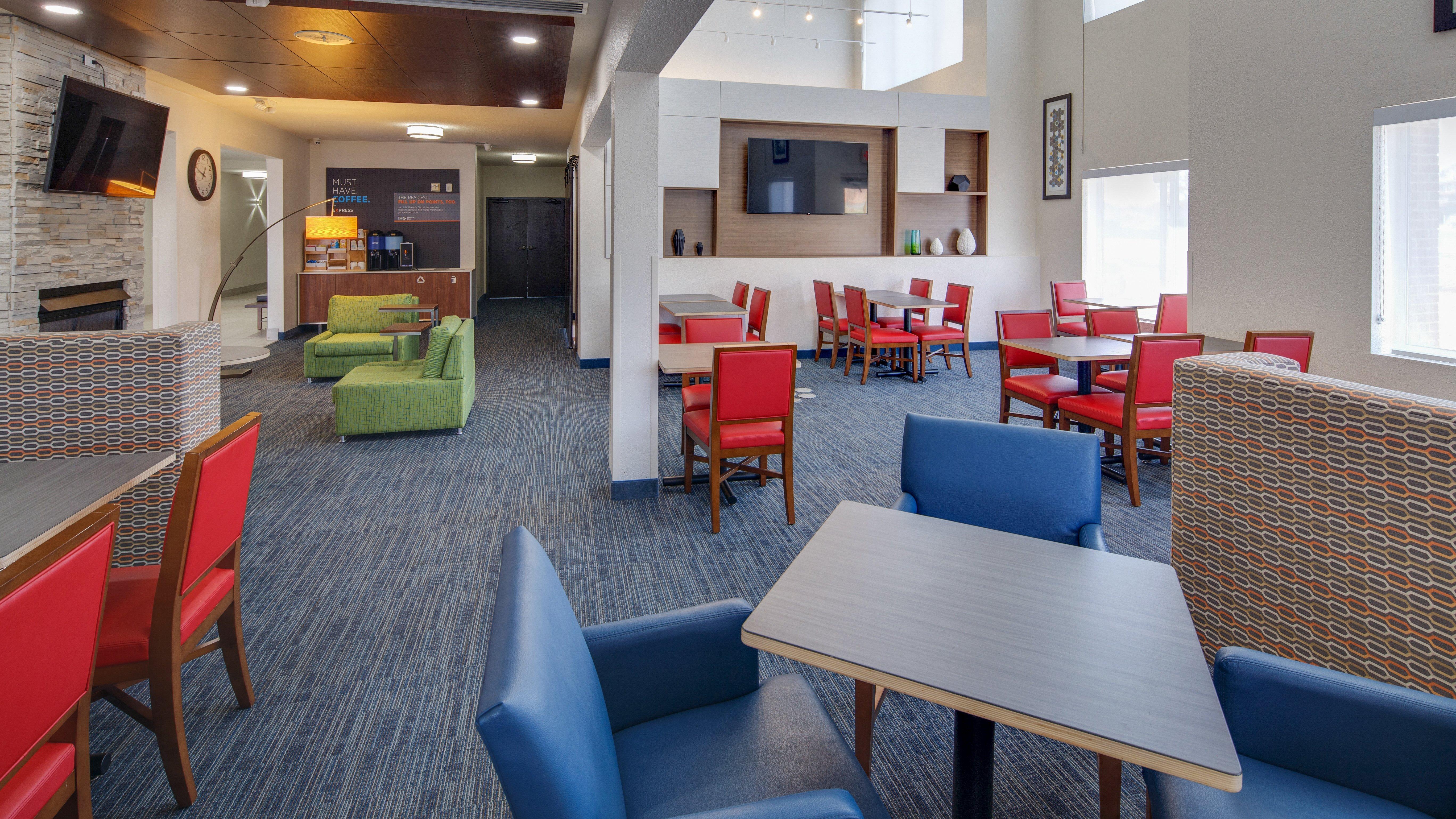 Holiday Inn Express & Suites Detroit - Farmington Hills By Ihg Northville Ngoại thất bức ảnh