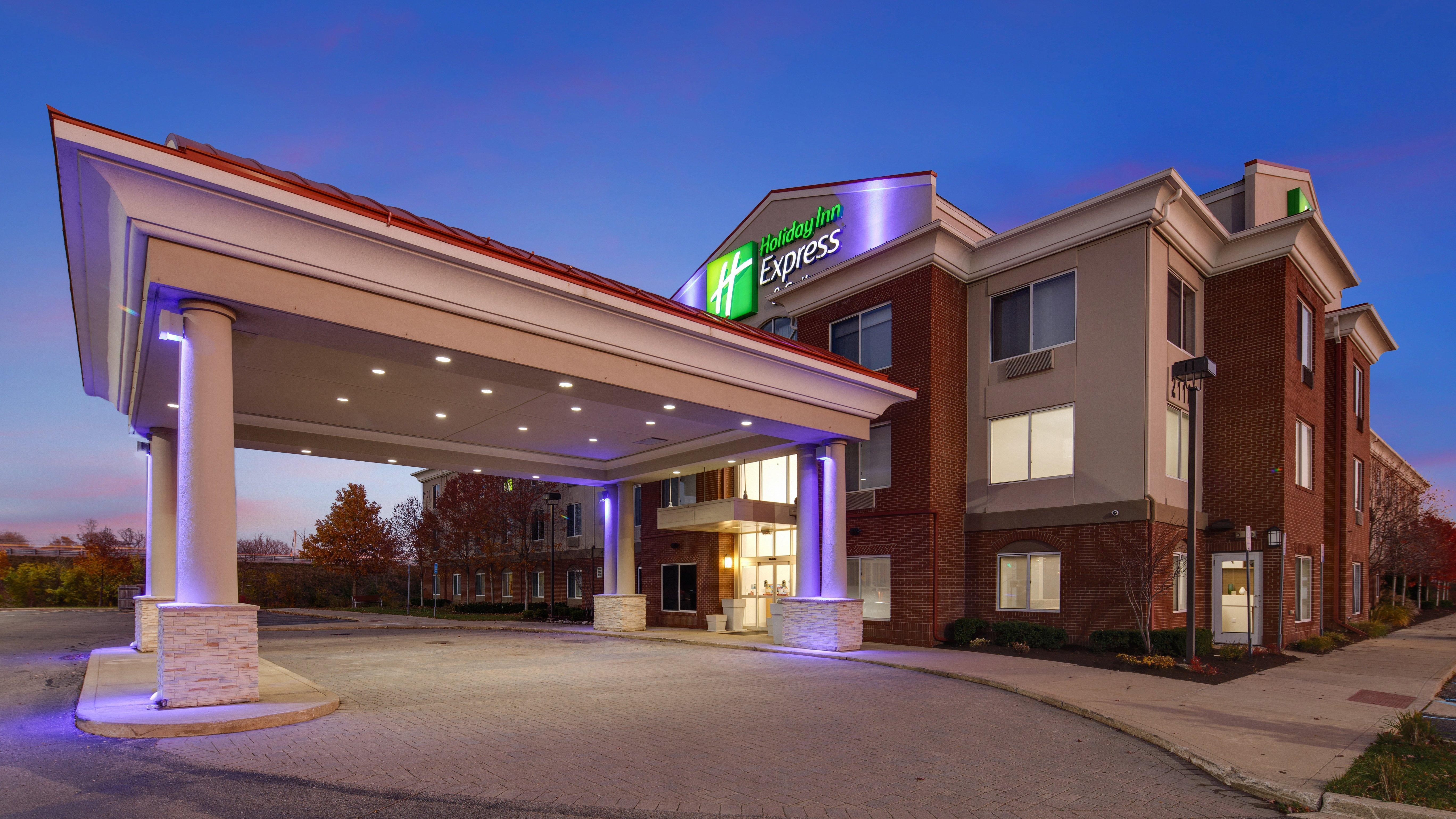 Holiday Inn Express & Suites Detroit - Farmington Hills By Ihg Northville Ngoại thất bức ảnh