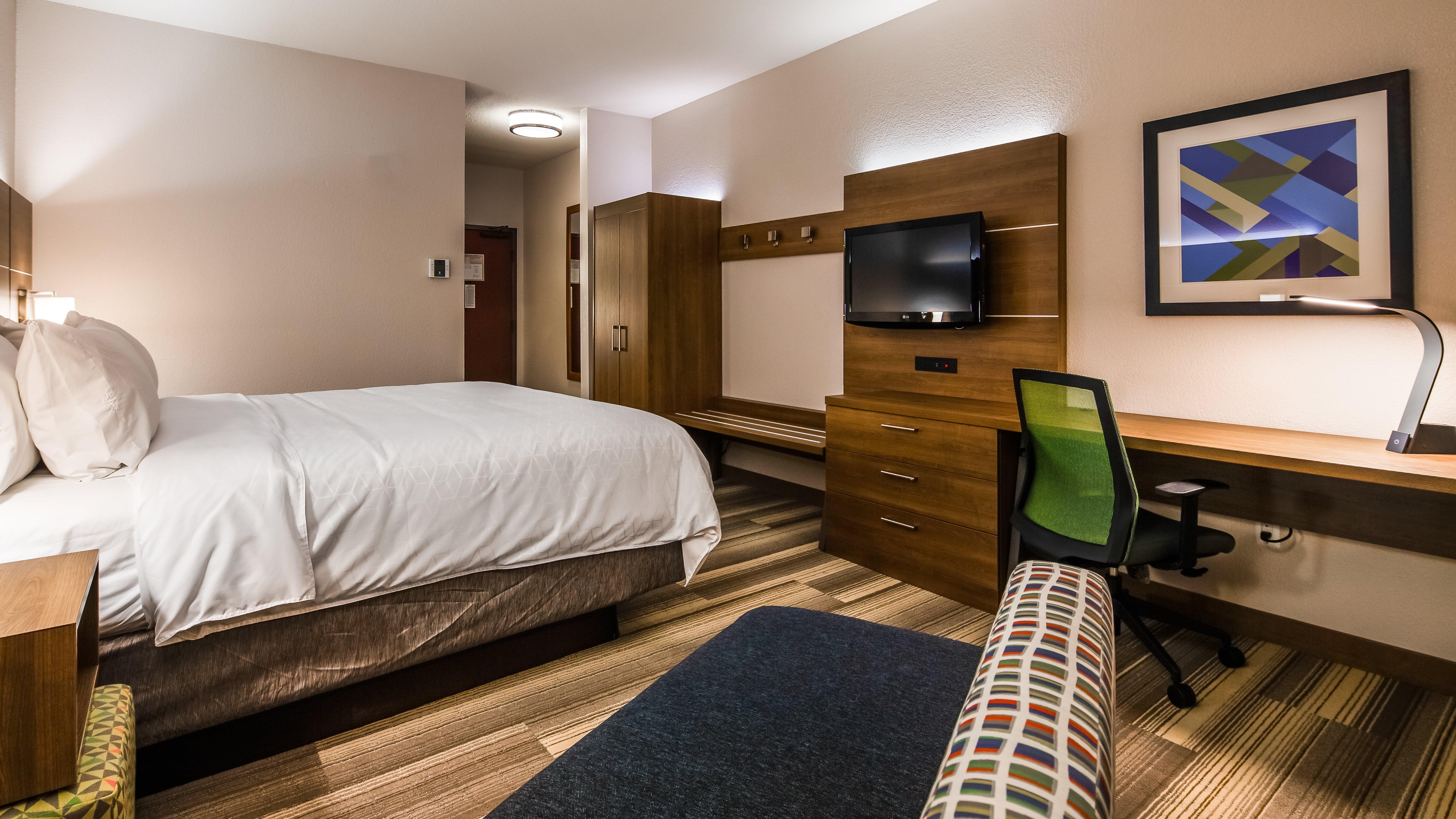 Holiday Inn Express & Suites Detroit - Farmington Hills By Ihg Northville Ngoại thất bức ảnh