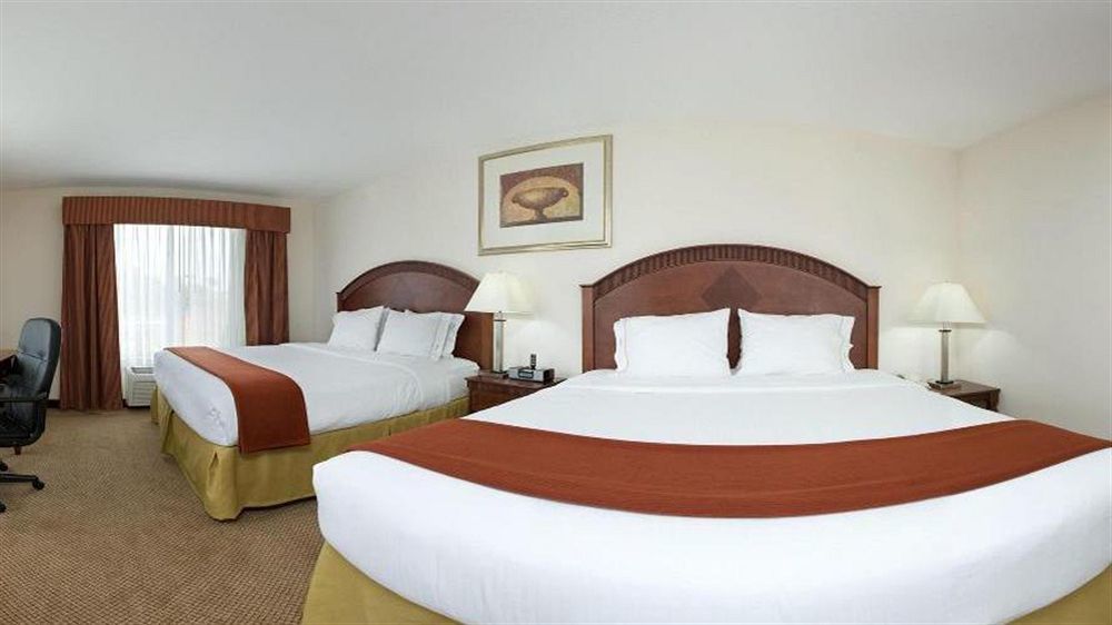 Holiday Inn Express & Suites Detroit - Farmington Hills By Ihg Northville Ngoại thất bức ảnh