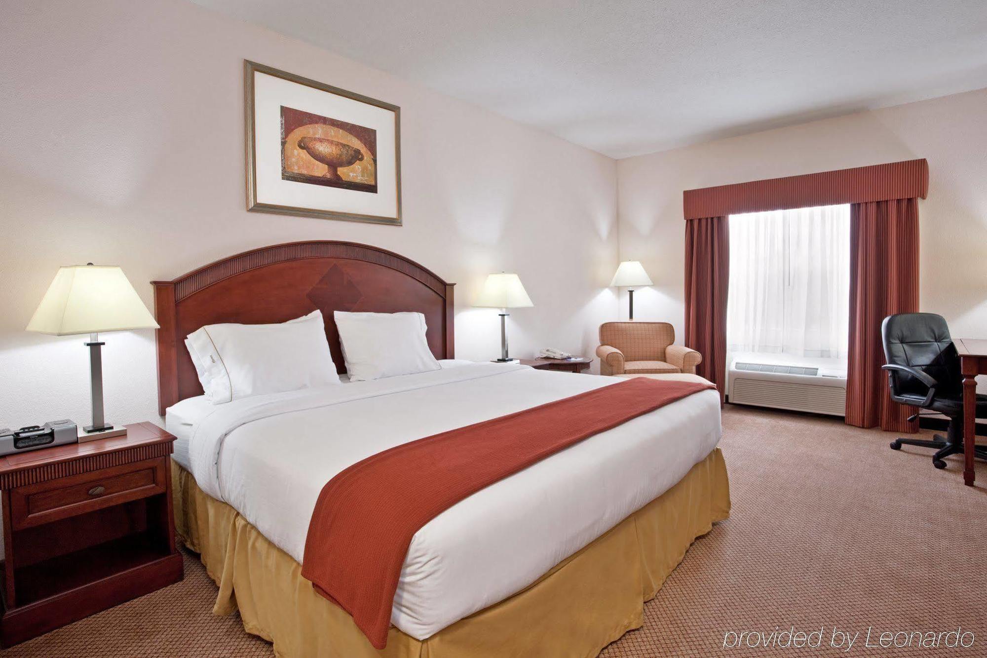 Holiday Inn Express & Suites Detroit - Farmington Hills By Ihg Northville Ngoại thất bức ảnh